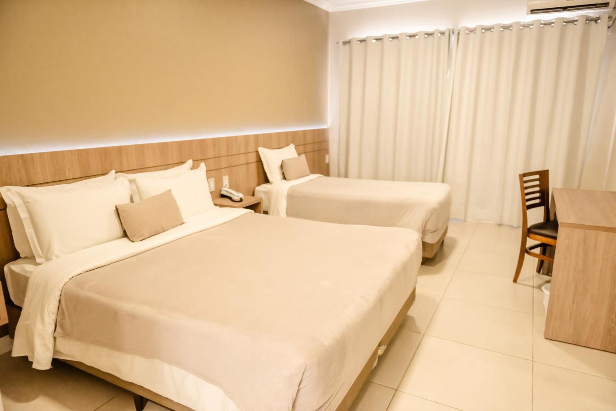 Confort Fronteira Hotel Сантана-ду-Ливраменту Экстерьер фото